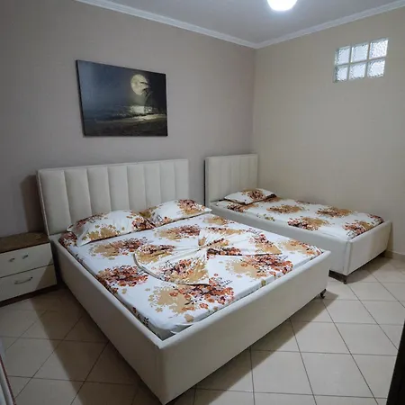 Apartment Dervishaj's Durres
