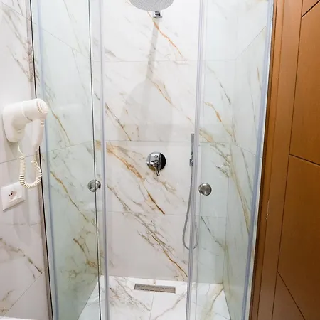 Dervishaj's Apartamento *