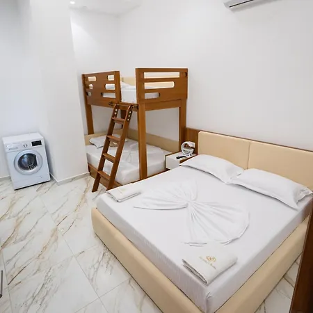 Apartamento Dervishaj's *