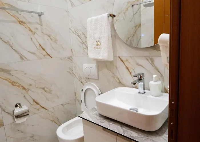 Dervishaj's 公寓 *